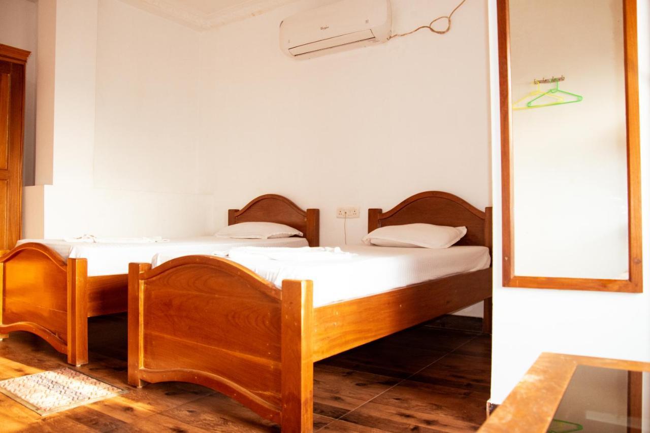 Hotel Nakshatra Karimganj 外观 照片