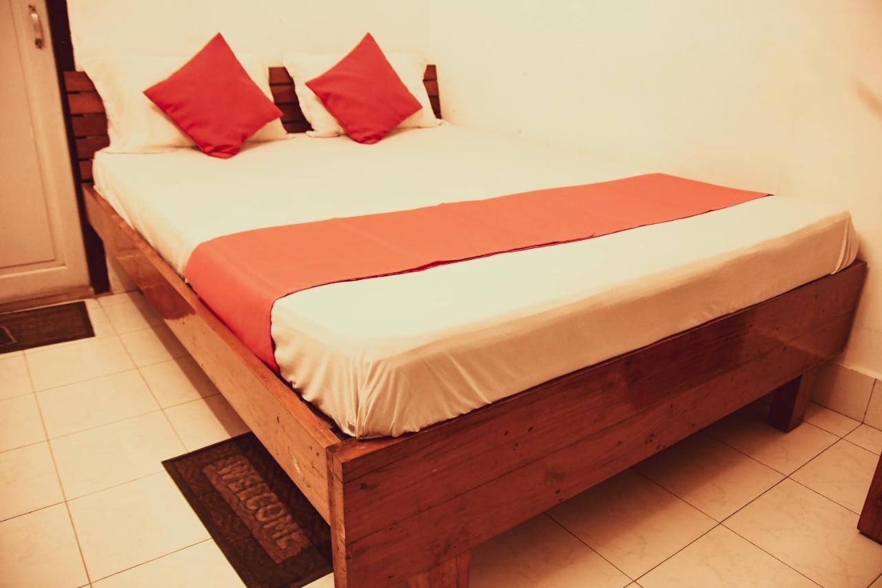 Hotel Nakshatra Karimganj 外观 照片